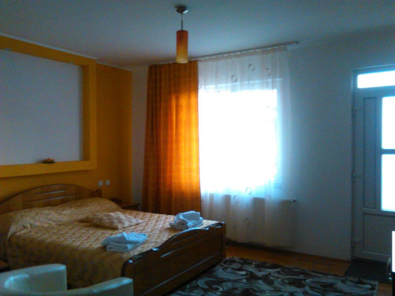 Pensiunea Lucia Ana Cluj-Napoca Luaran gambar